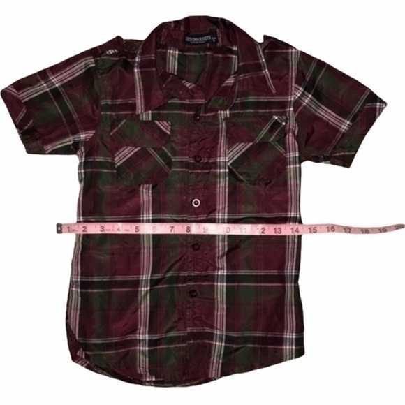 DENIM & RIVETS Button Up Shirt - Picture 3 of 5